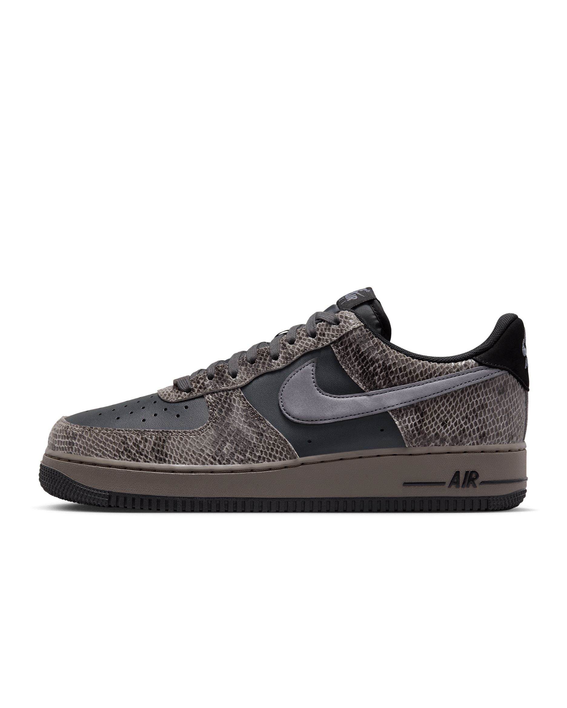 Nike Air Force 1 '07 LV8 Men's Shoes. Nike JP